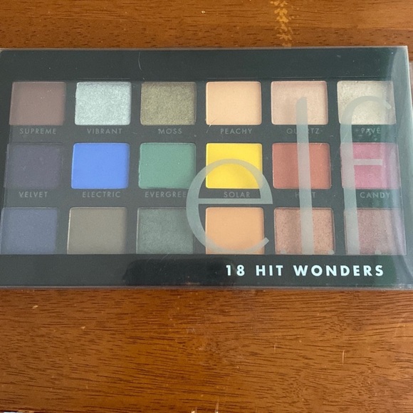 e.l.f. Makeup bundle - Picture 3 of 5